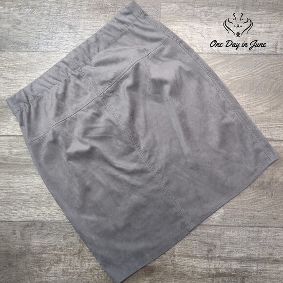 Sophie Max Comfort Waist Faux Suede Mini Skirt Size M - Picture 5 of 5